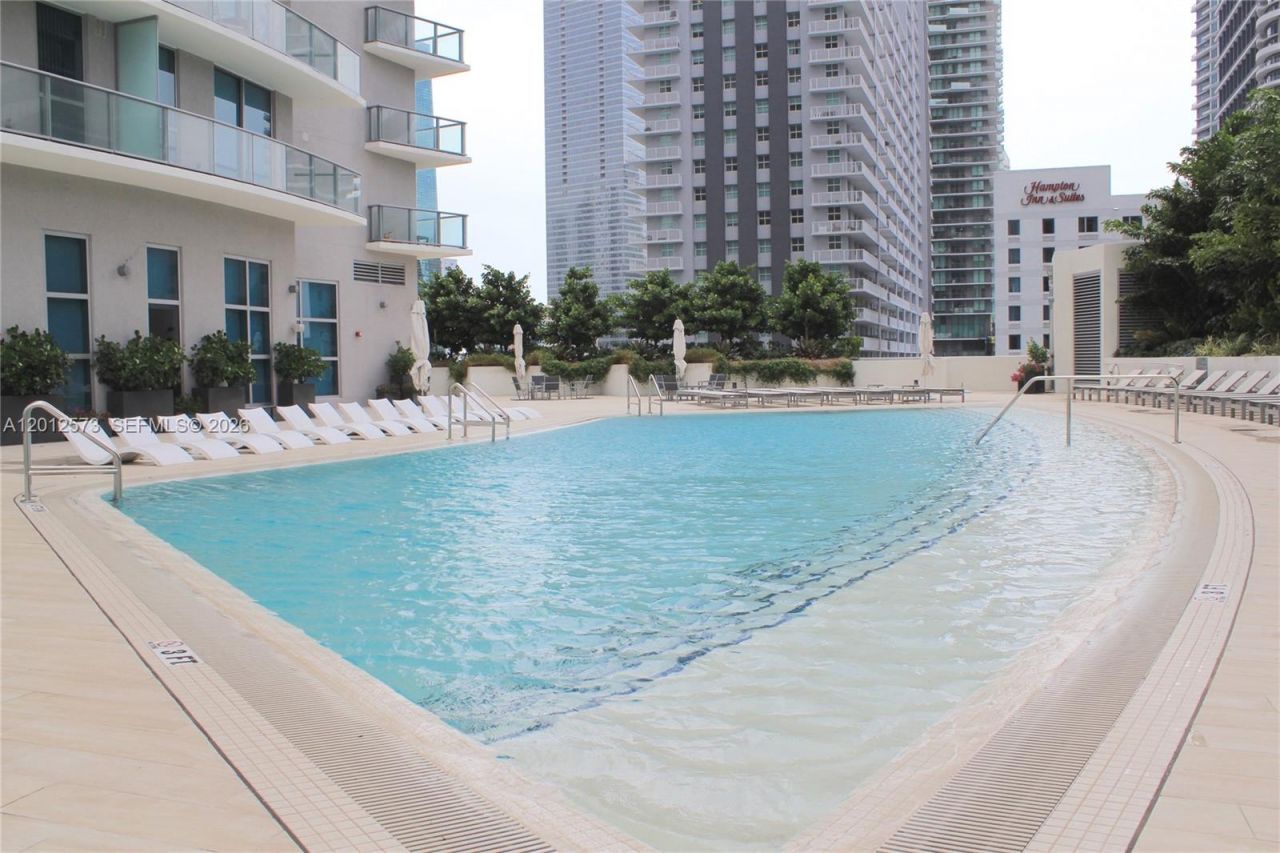 1100 S Miami Ave, Unit 409, Miami, FL 33130 Photo
