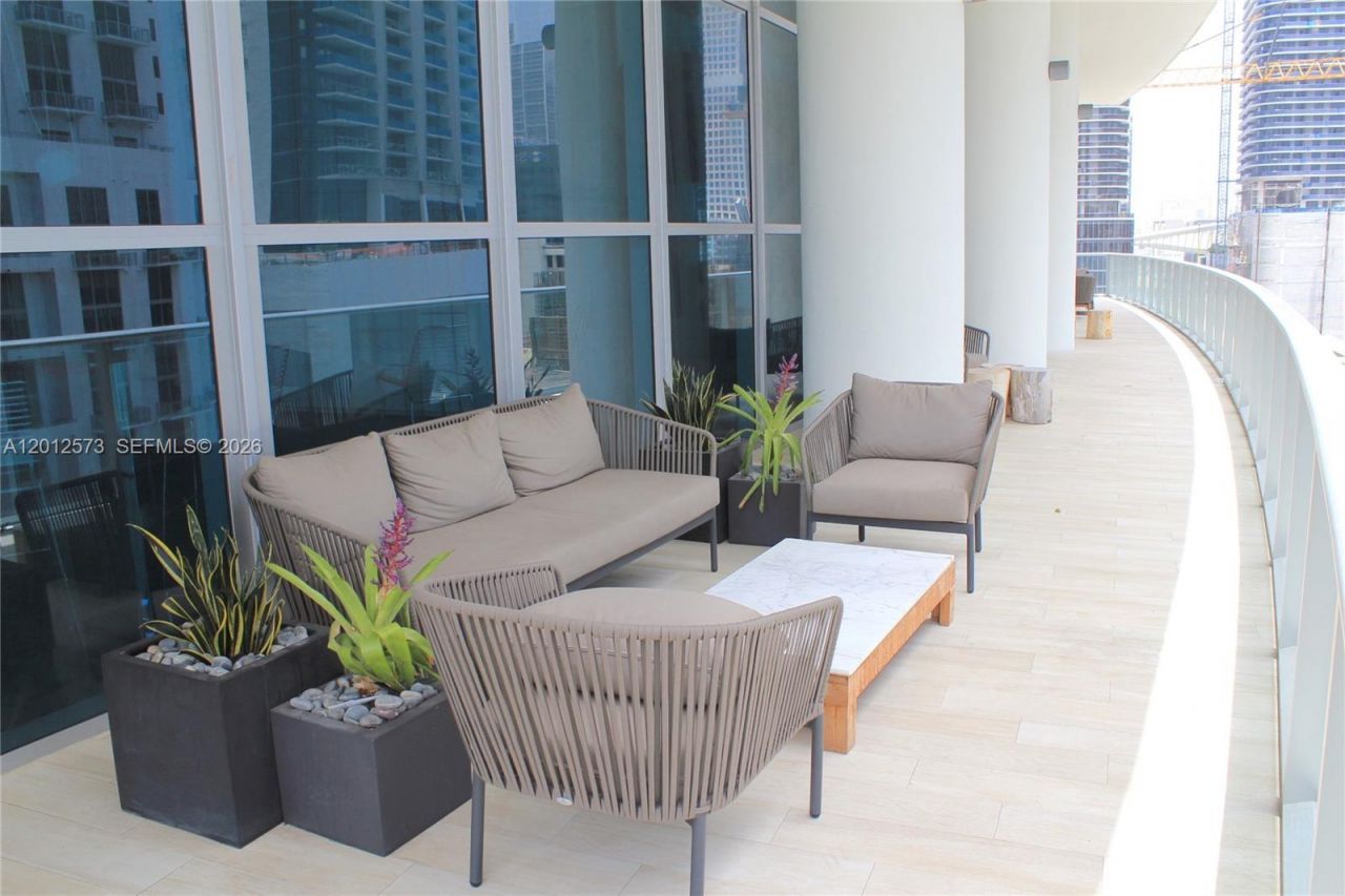 1100 S Miami Ave, Unit 409, Miami, FL 33130 Photo