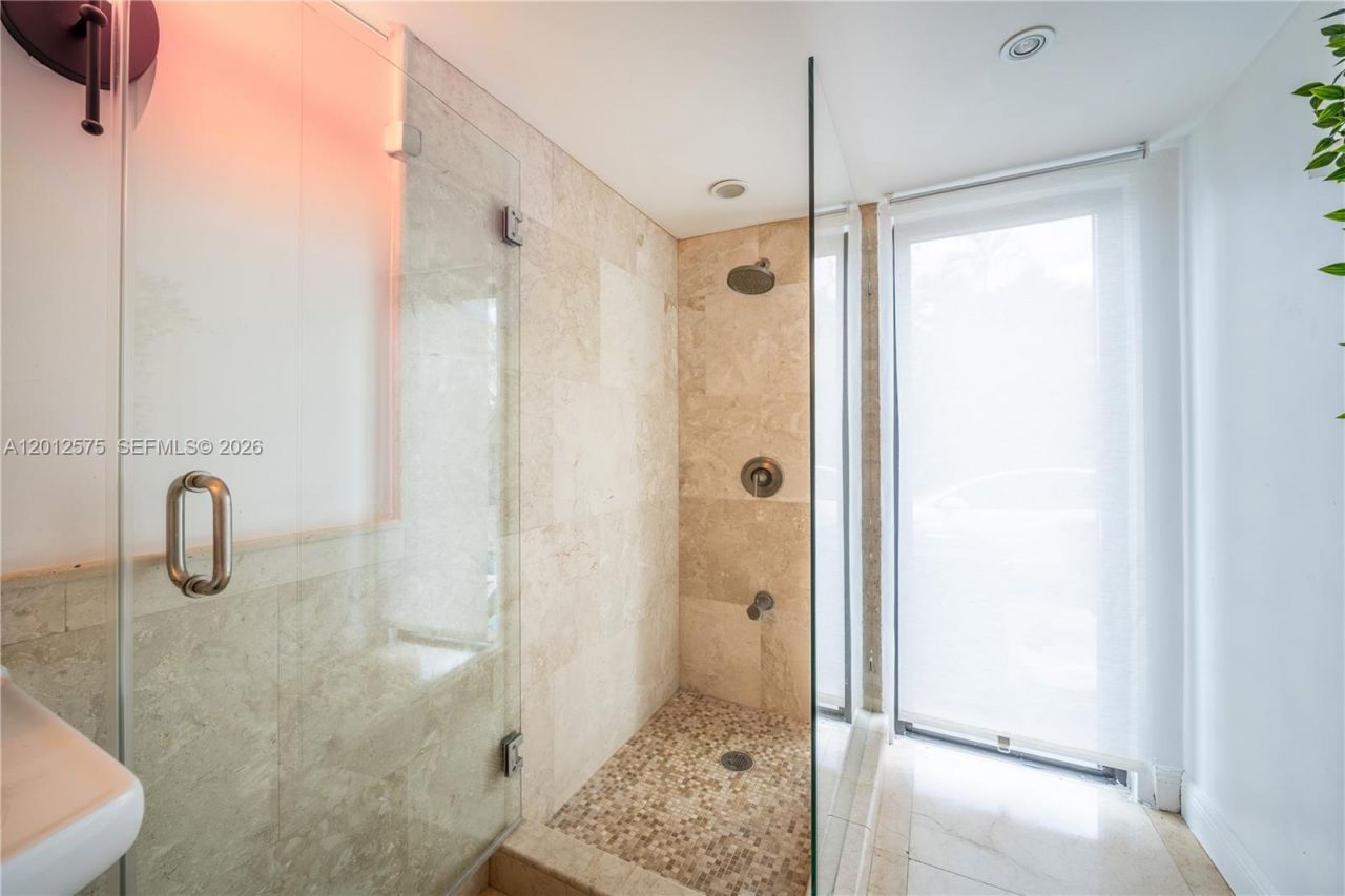 330 SW 133rd Pl, Unit 330, Miami, FL 33184 Photo