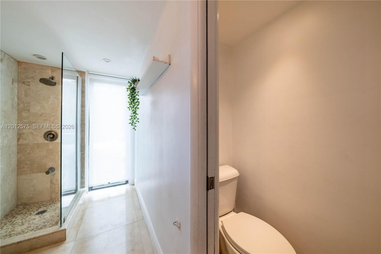 330 SW 133rd Pl, Unit 330, Miami, FL 33184 Photo