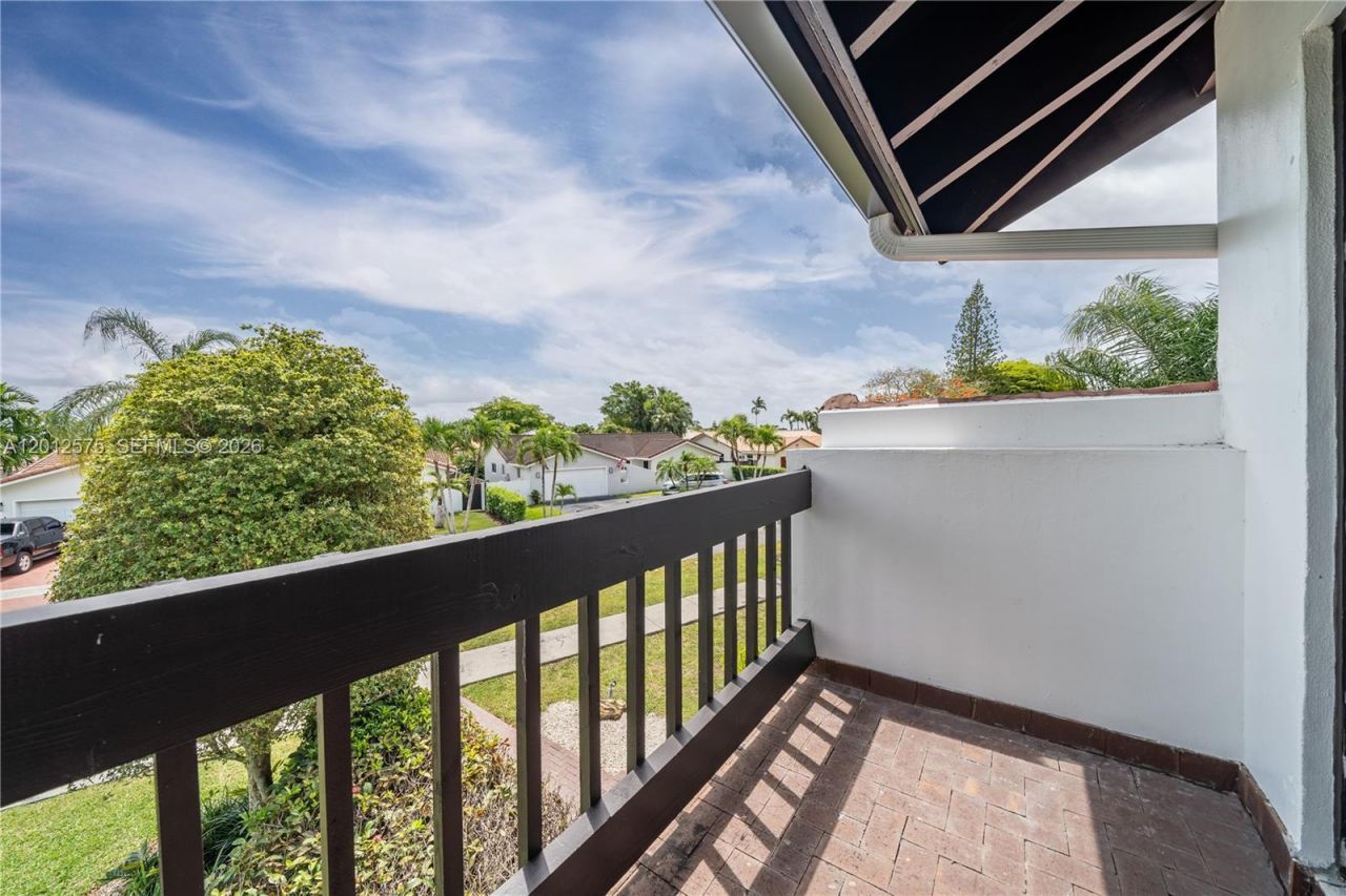 330 SW 133rd Pl, Unit 330, Miami, FL 33184 Photo