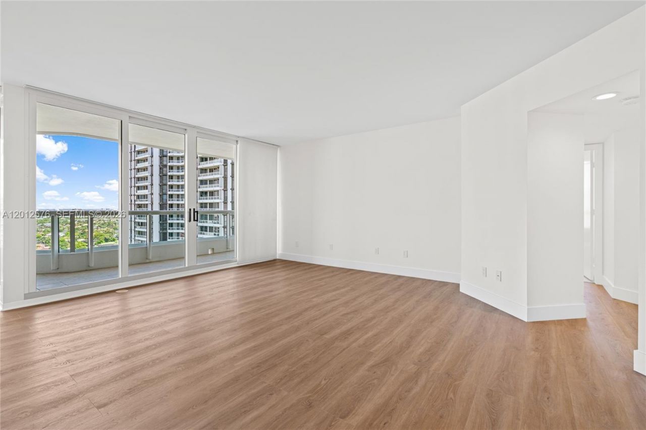 21055 Yacht Club Dr , Unit 1903, Aventura, FL 33180 Photo