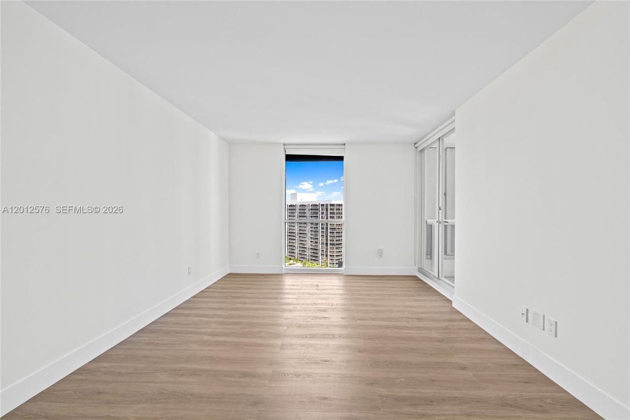 21055 Yacht Club Dr , Unit 1903, Aventura, FL 33180 Photo