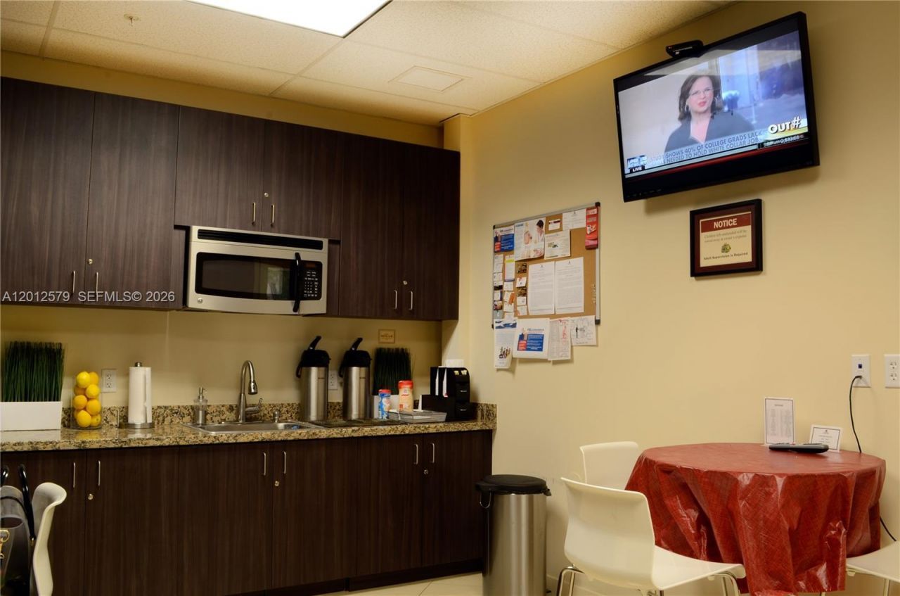 15800 Pines Blvd, Unit suite 323, Pembroke Pines, FL 33027 Photo