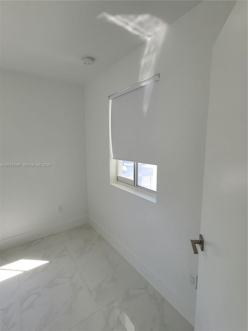 1646 NW 1st Pl , Unit 4, Miami, FL 33136 Photo