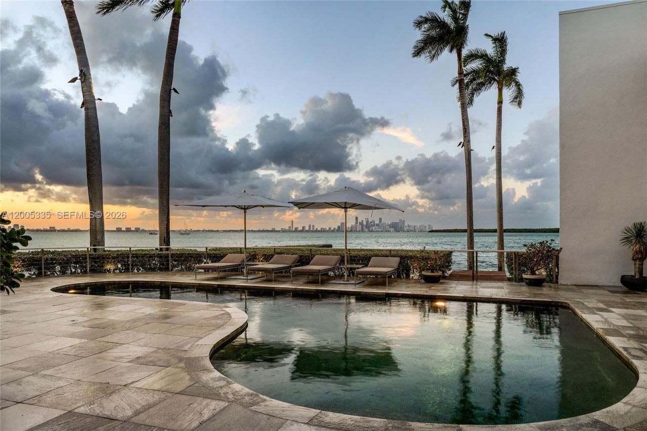 485 W Matheson Dr, Key Biscayne, FL 33149 Photo