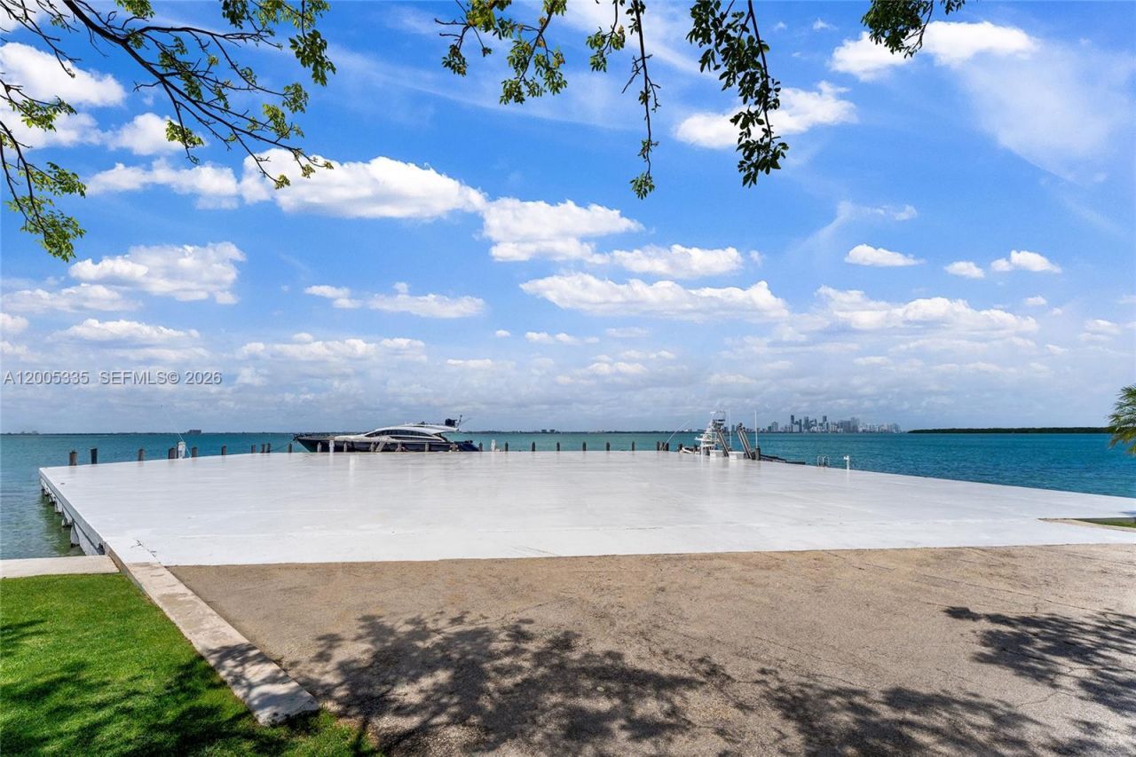 485 W Matheson Dr, Key Biscayne, FL 33149 Photo