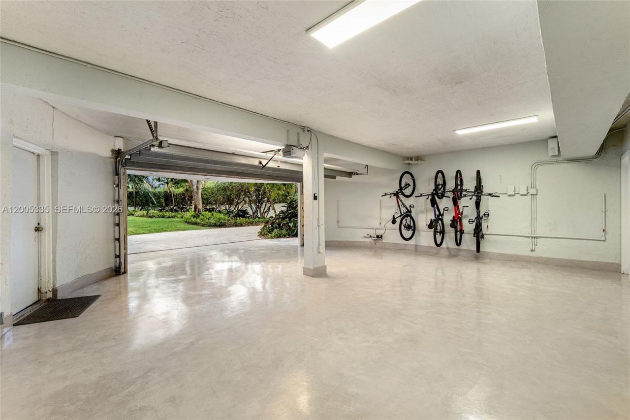 485 W Matheson Dr, Key Biscayne, FL 33149 Photo