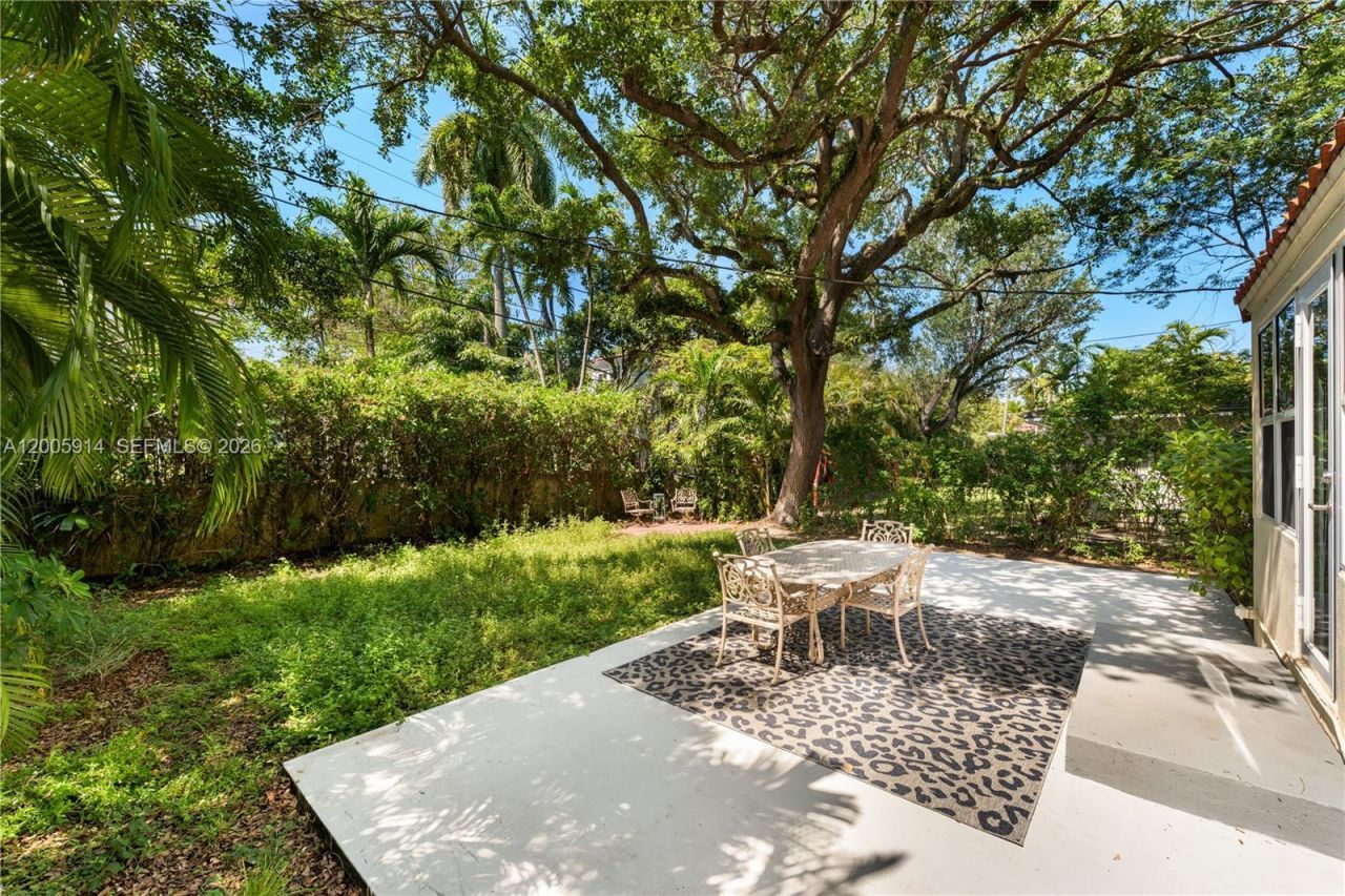 528 Alcazar Ave, Coral Gables, FL 33134 Photo
