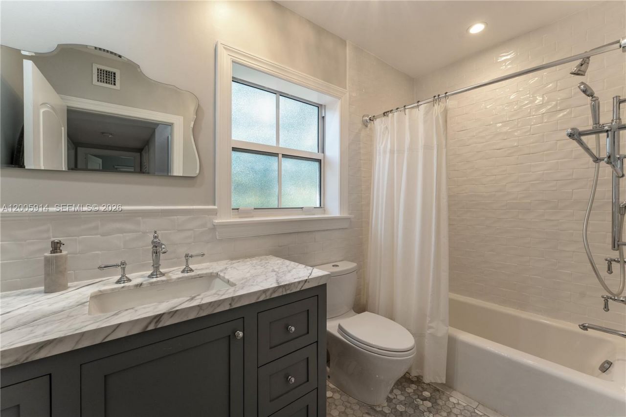 528 Alcazar Ave, Coral Gables, FL 33134 Photo