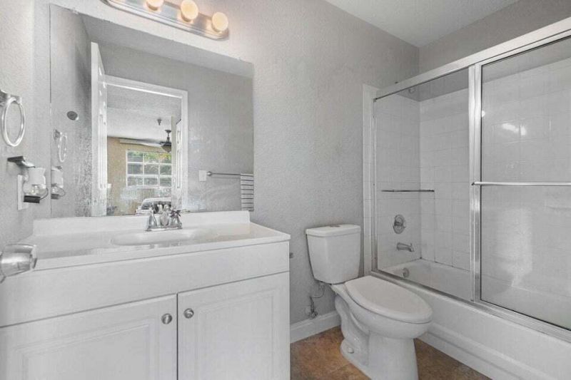117 Yacht Club Way, Unit 110, Hypoluxo, FL 33462 Photo