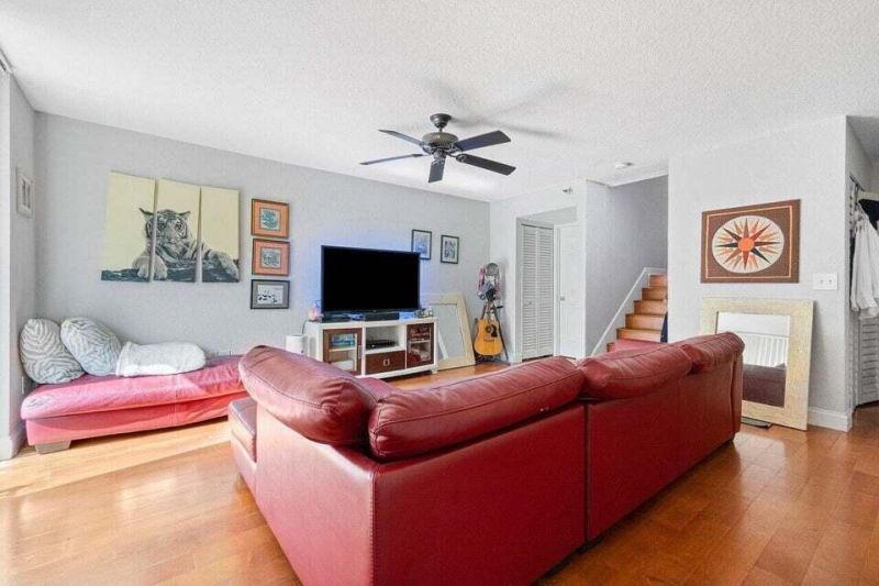 117 Yacht Club Way, Unit 110, Hypoluxo, FL 33462 Photo