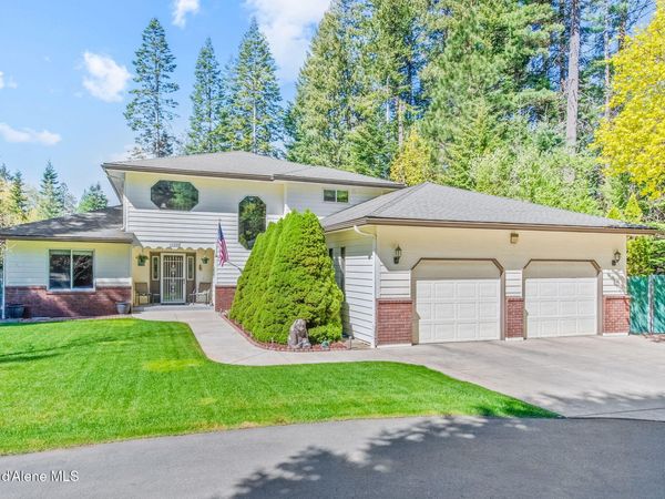 11089 N Point Hayden Dr, Hayden Lake, ID 83835