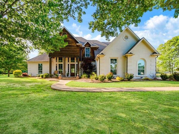 3835 48th Street NE, Paris, TX 75462