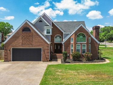 215 NW Hunters Run Circle, Cleveland, TN 37312