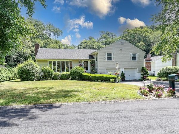 199 Hanson Lane , New Rochelle, NY 10804