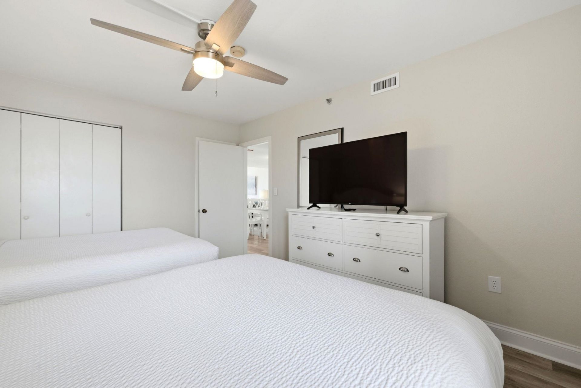 4800 S Ocean Blvd. Photo 10