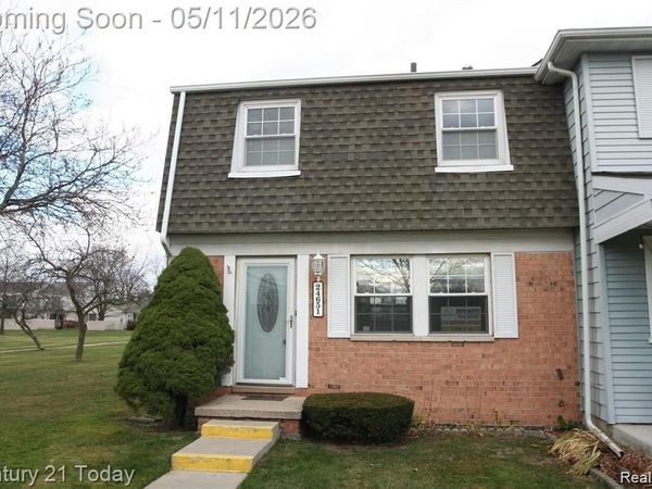 24651 Olde Orchard Street, Novi, MI 48375