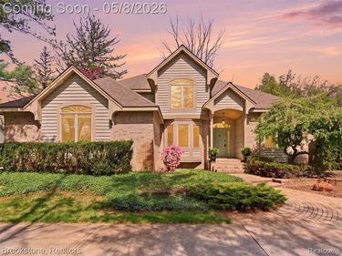 6512 White Lake Road, Clarkston, MI 48346