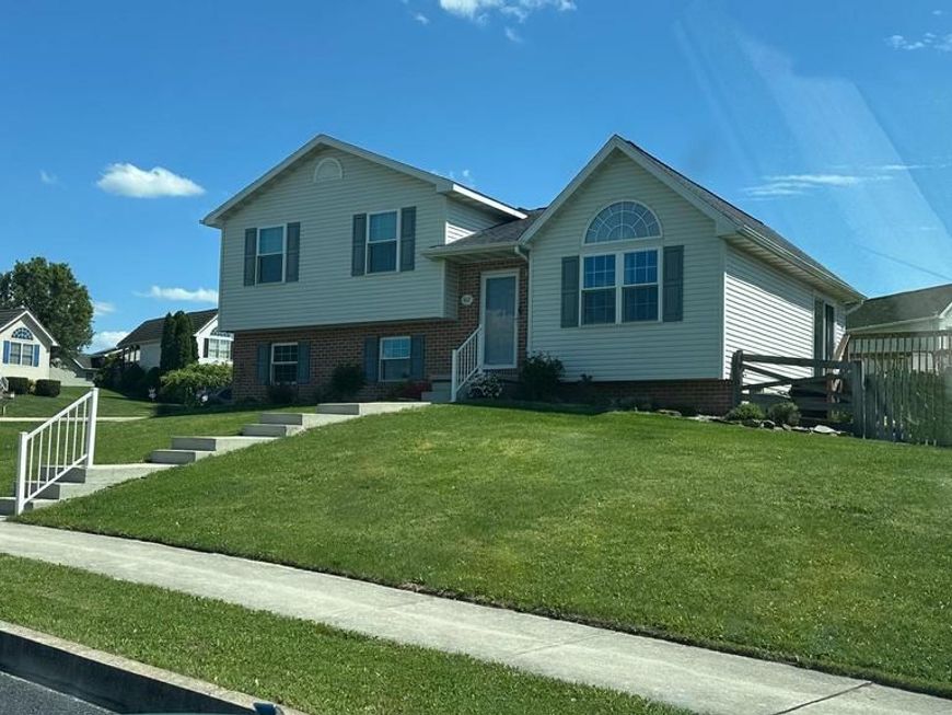 417 S Columbus Avenue, Littlestown, PA 17340 Main Photo