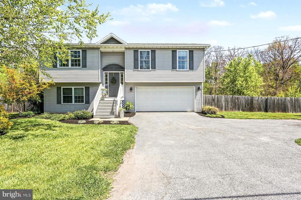 803 SIDDONSBURG ROAD , LEWISBERRY, PA 17339