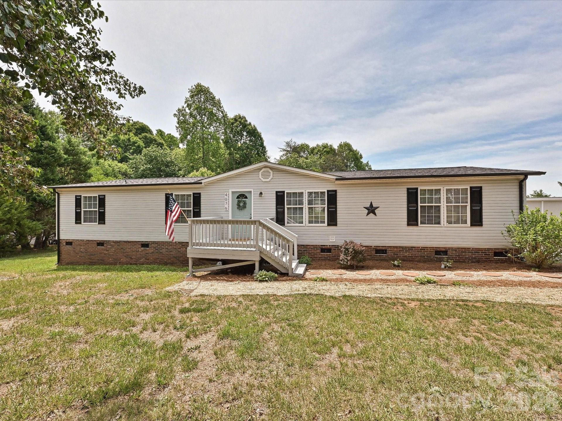 4076 Ritchfield Drive, Lincolnton, NC 28092 Main Photo
