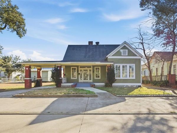 721 Moss Street, Lake Charles, LA 70601