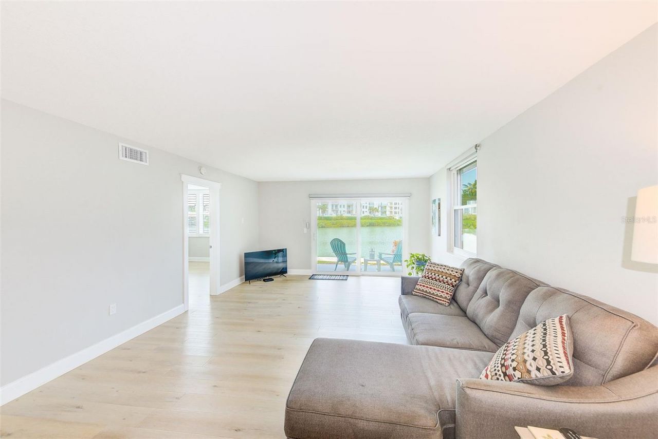 7930 Sun Island Drive S, Unit 101, South Pasadena, FL 33707 Photo