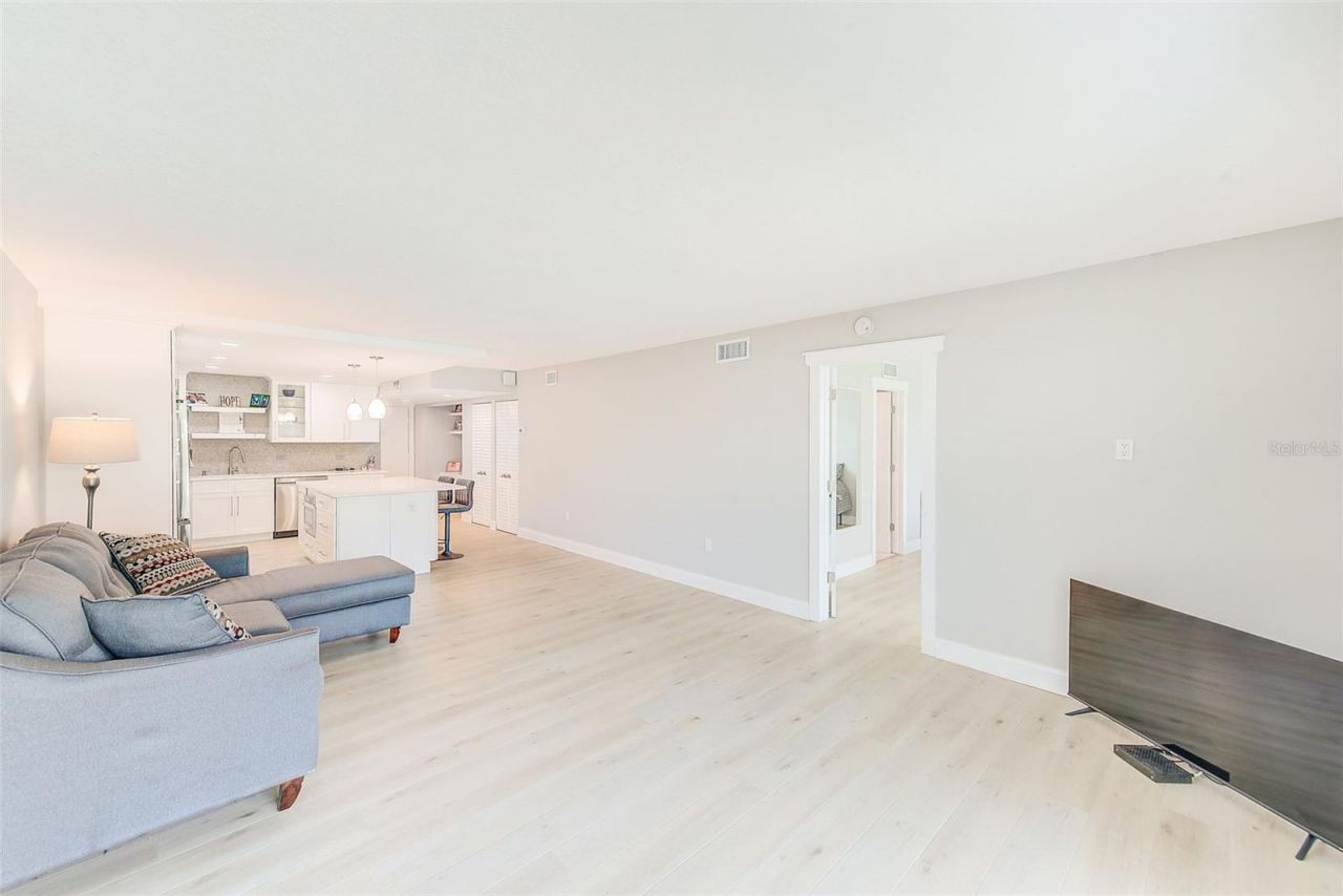 7930 Sun Island Drive S, Unit 101, South Pasadena, FL 33707 Photo