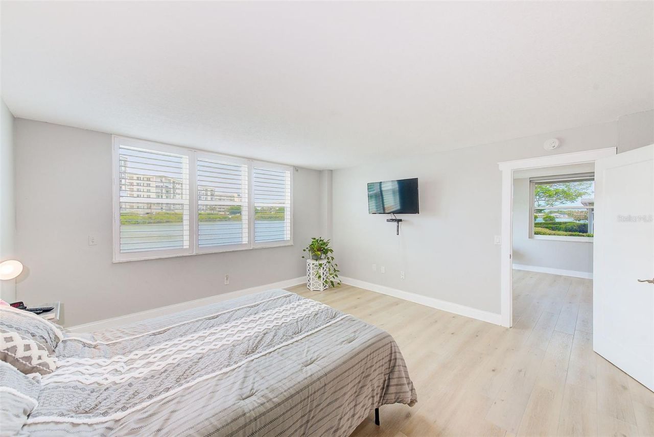 7930 Sun Island Drive S, Unit 101, South Pasadena, FL 33707 Photo