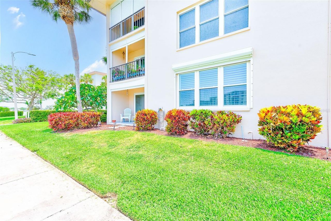 7930 Sun Island Drive S, Unit 101, South Pasadena, FL 33707 Photo