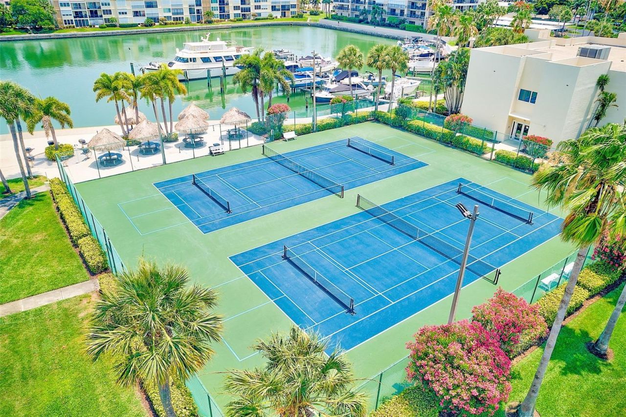 7930 Sun Island Drive S, Unit 101, South Pasadena, FL 33707 Photo