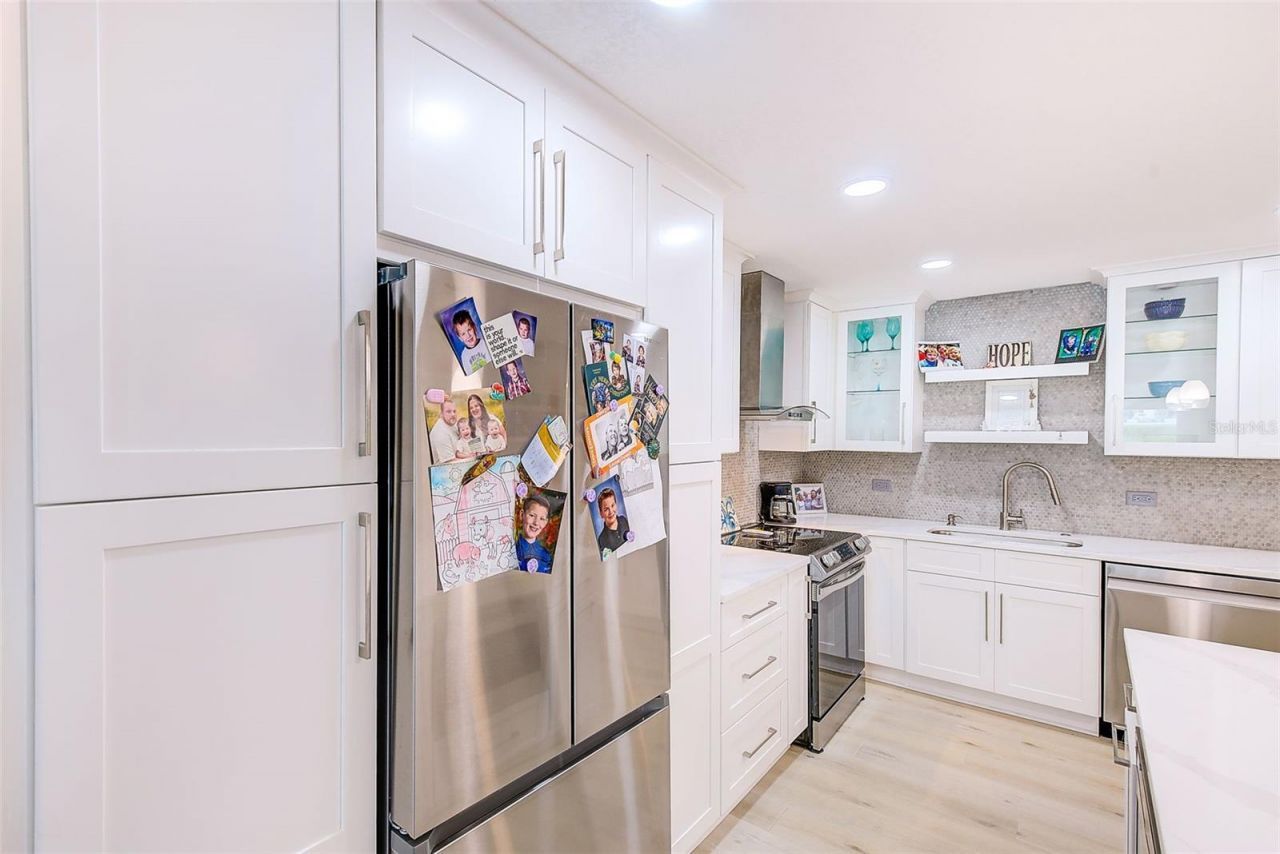 7930 Sun Island Drive S, Unit 101, South Pasadena, FL 33707 Photo