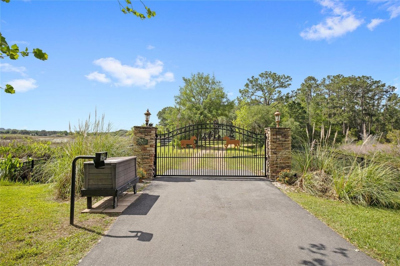 10925 Arrowtree Boulevard, Clermont, FL 34715 Photo