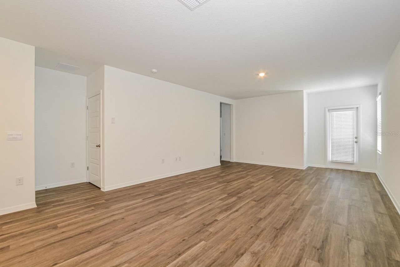 3437 Nettle Loop, Tavares, FL 32778 Photo