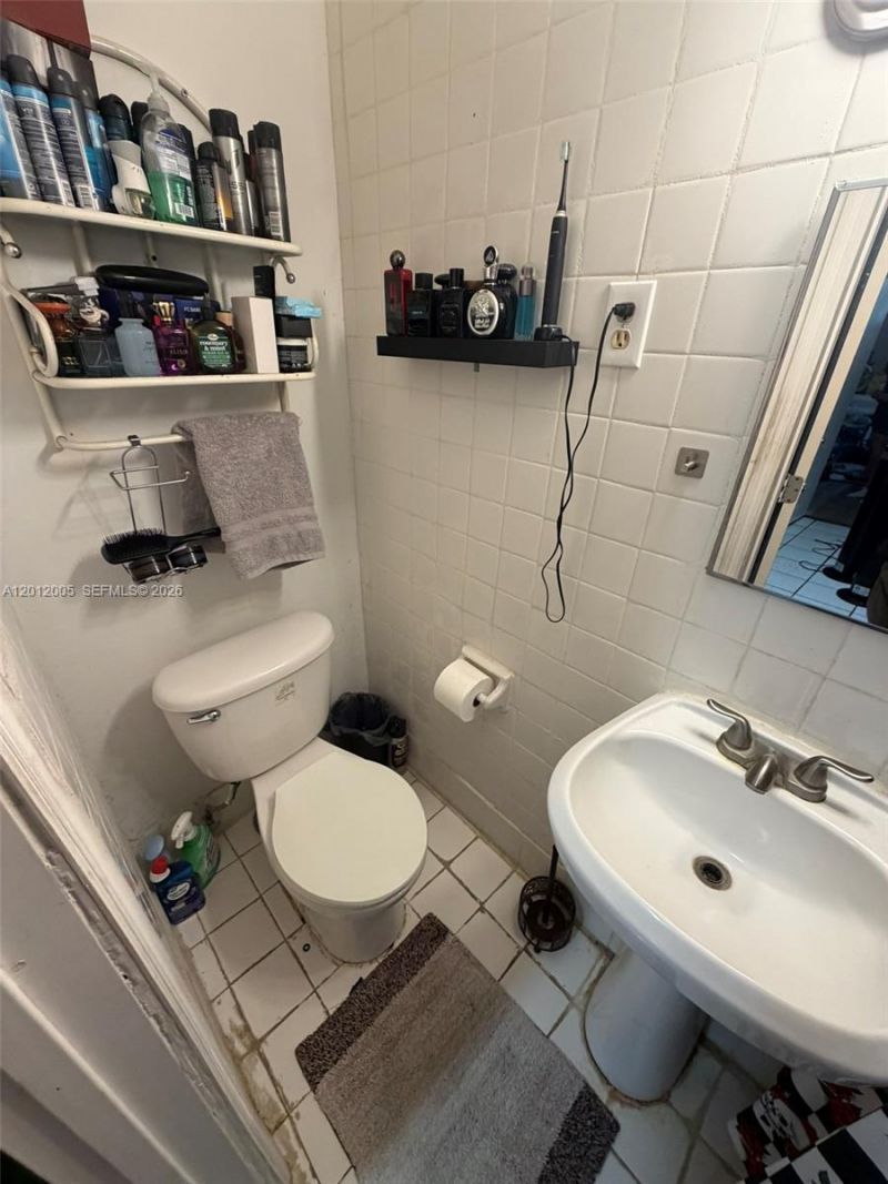 596 NW 109th St , Miami, FL 33168 Photo