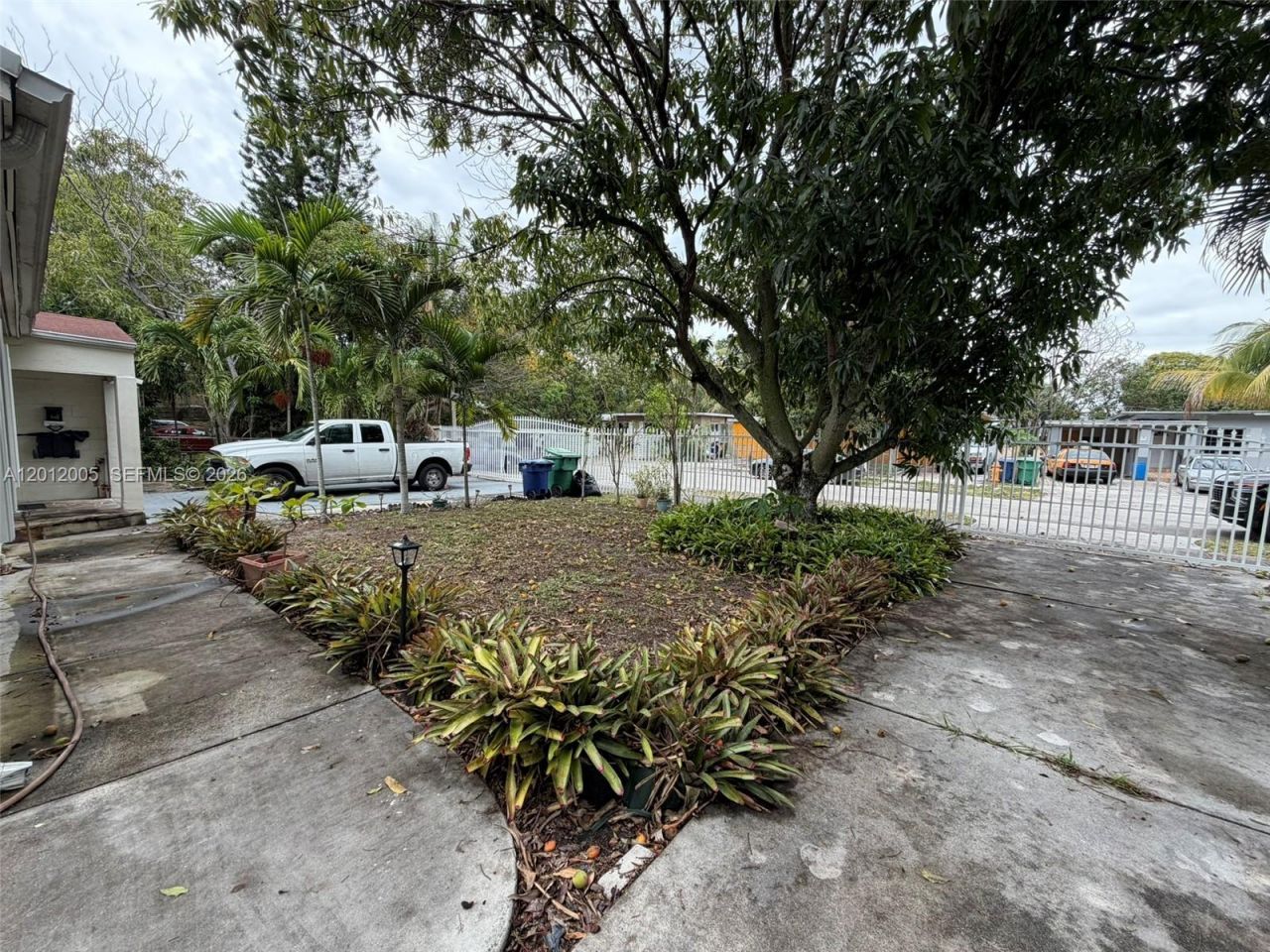 596 NW 109th St , Miami, FL 33168 Photo