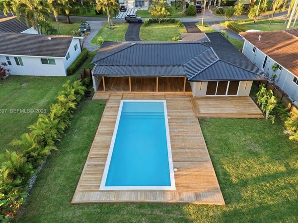 360 NW 87th St, El Portal, FL 33150