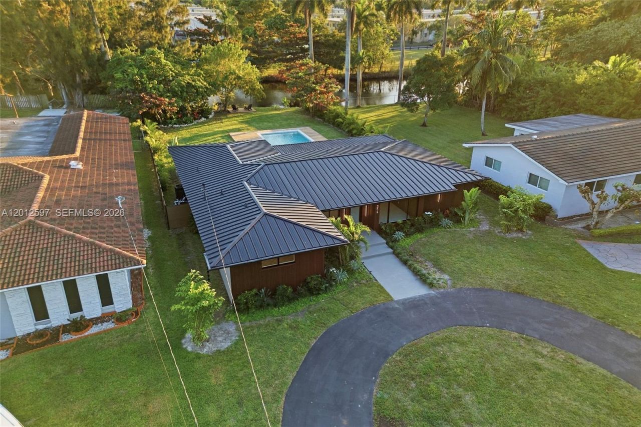 360 NW 87th St, El Portal, FL 33150 Photo