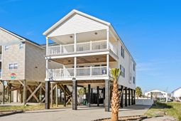 217 S Waccamaw Drive photo 4