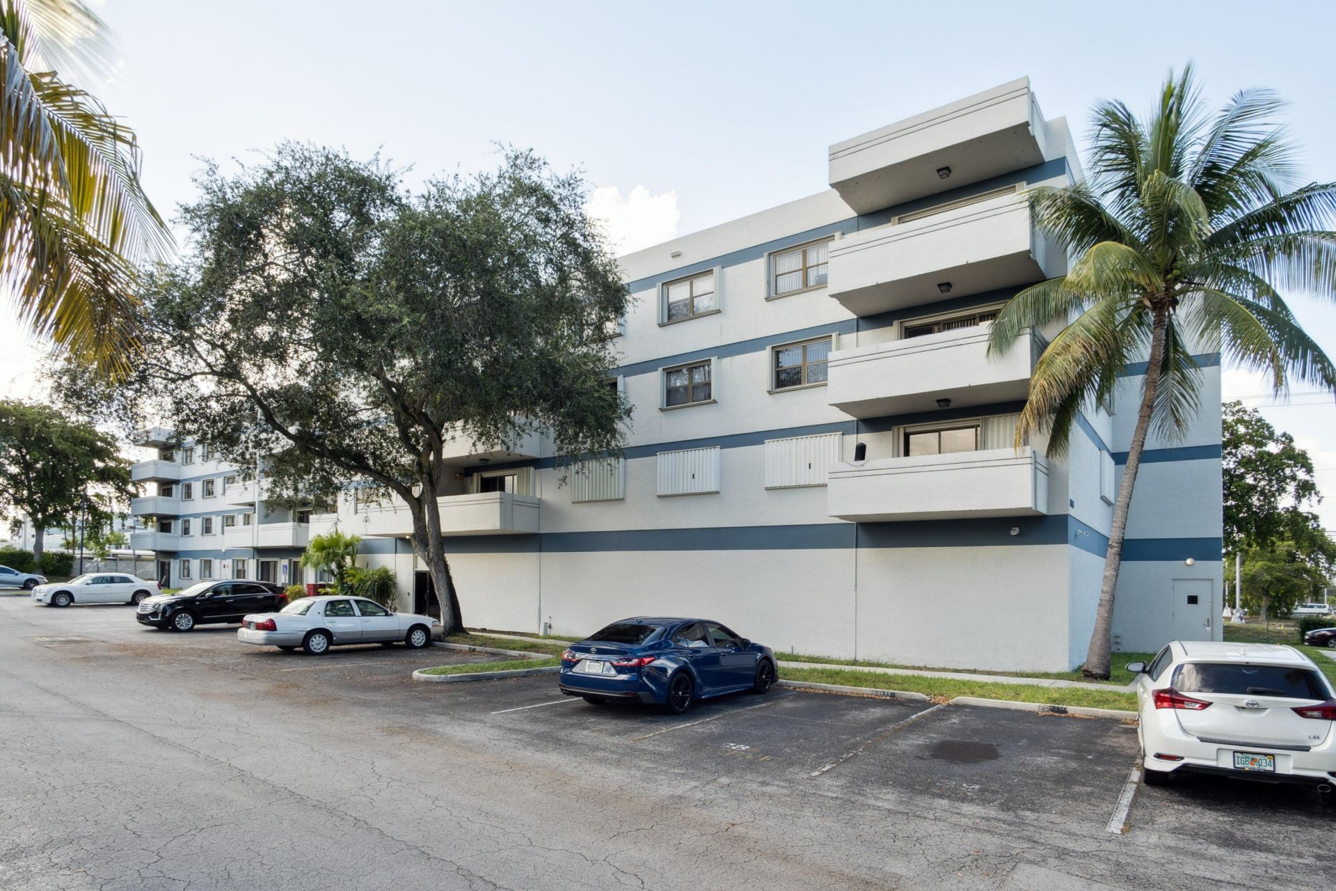 1891 N 61st Avenue, Unit 206, Hollywood, FL 33024 Photo