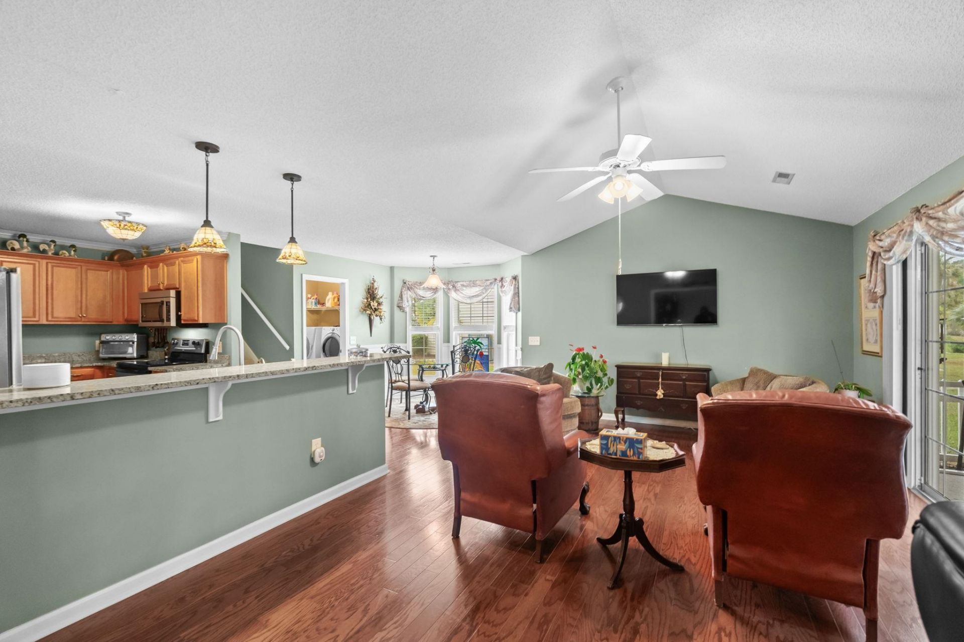 420 Westham Dr. Photo 21