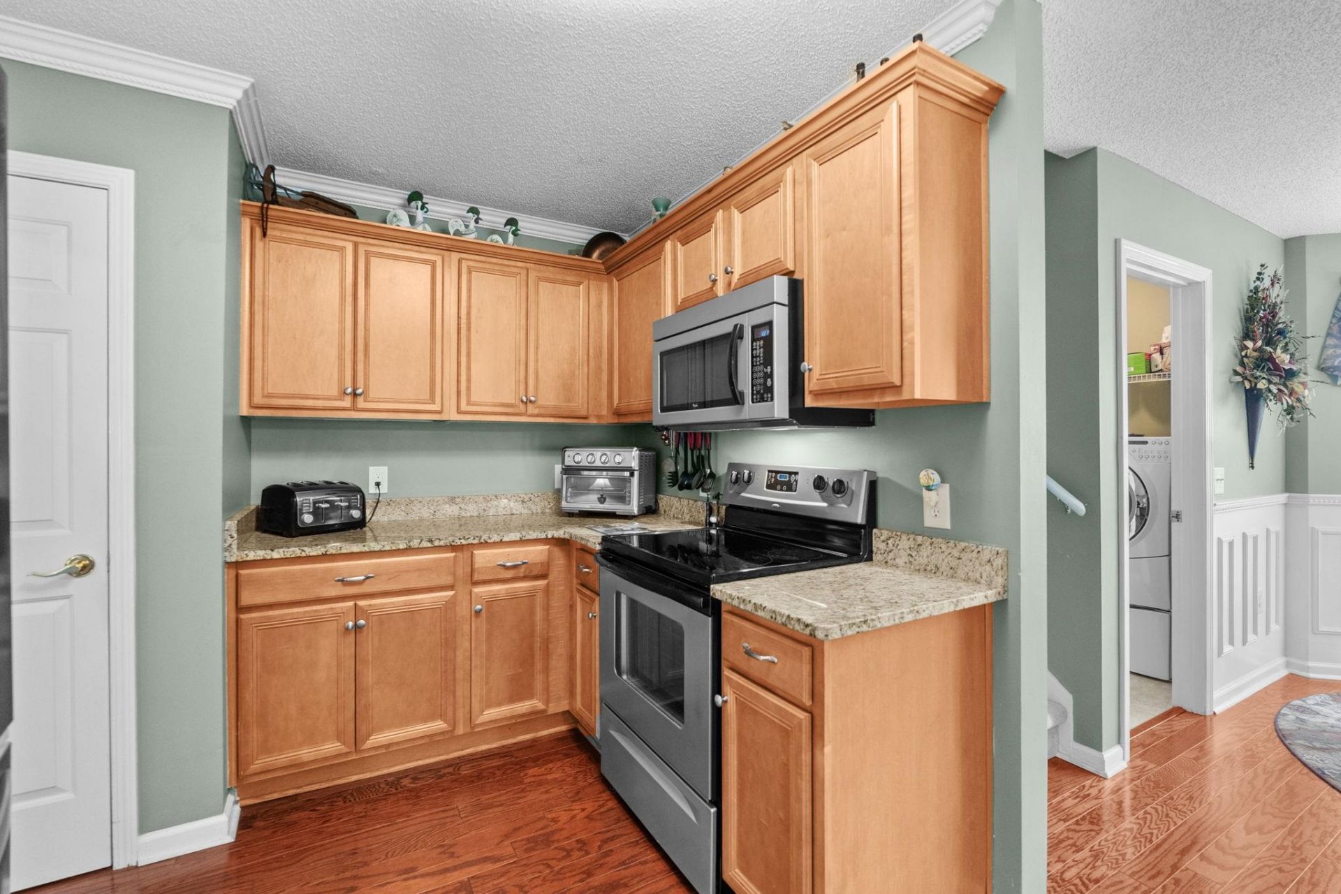 420 Westham Dr. Photo 28