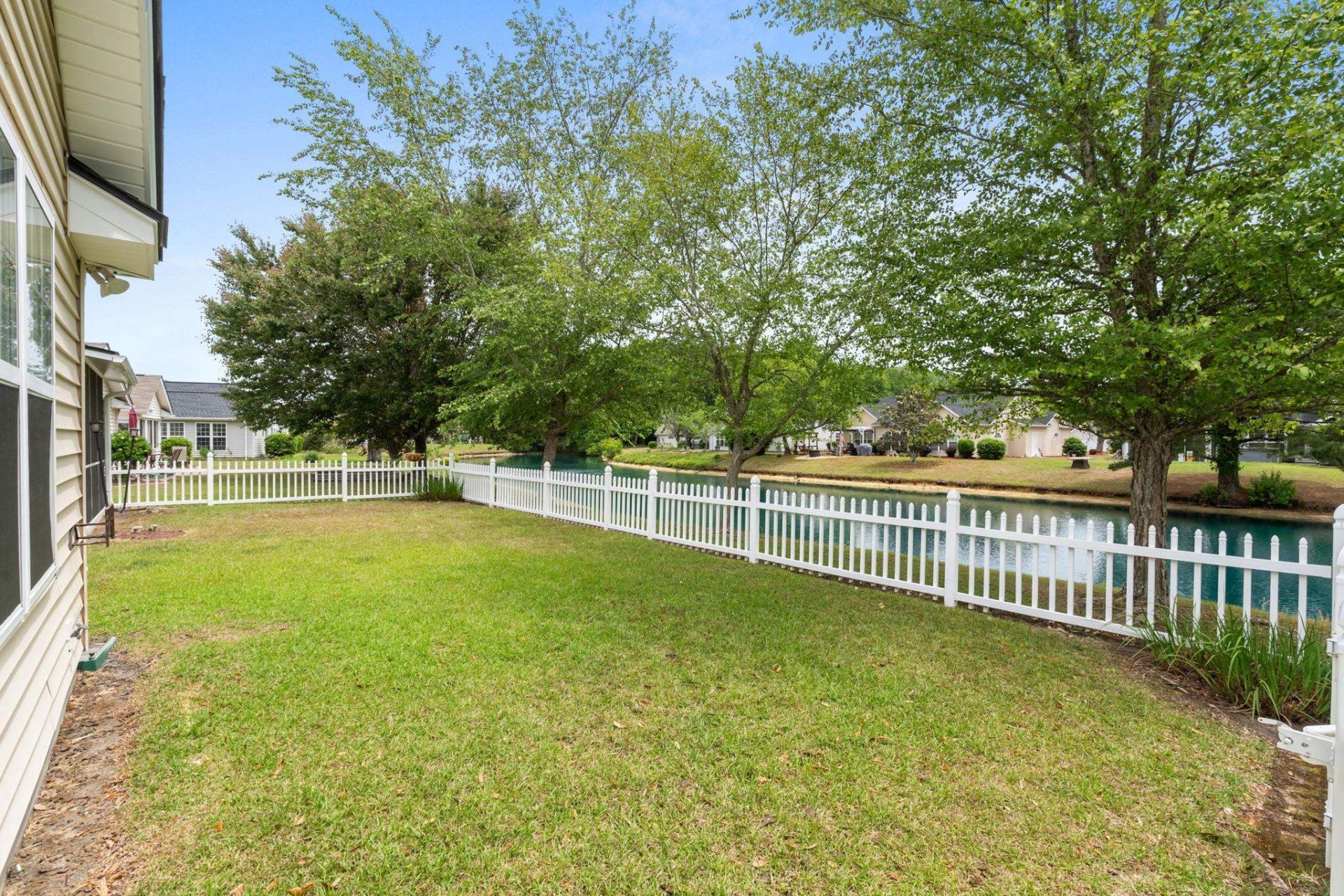 420 Westham Dr. Photo 38