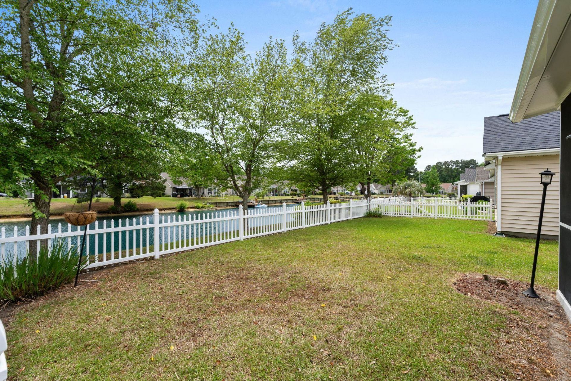 420 Westham Dr. Photo 42