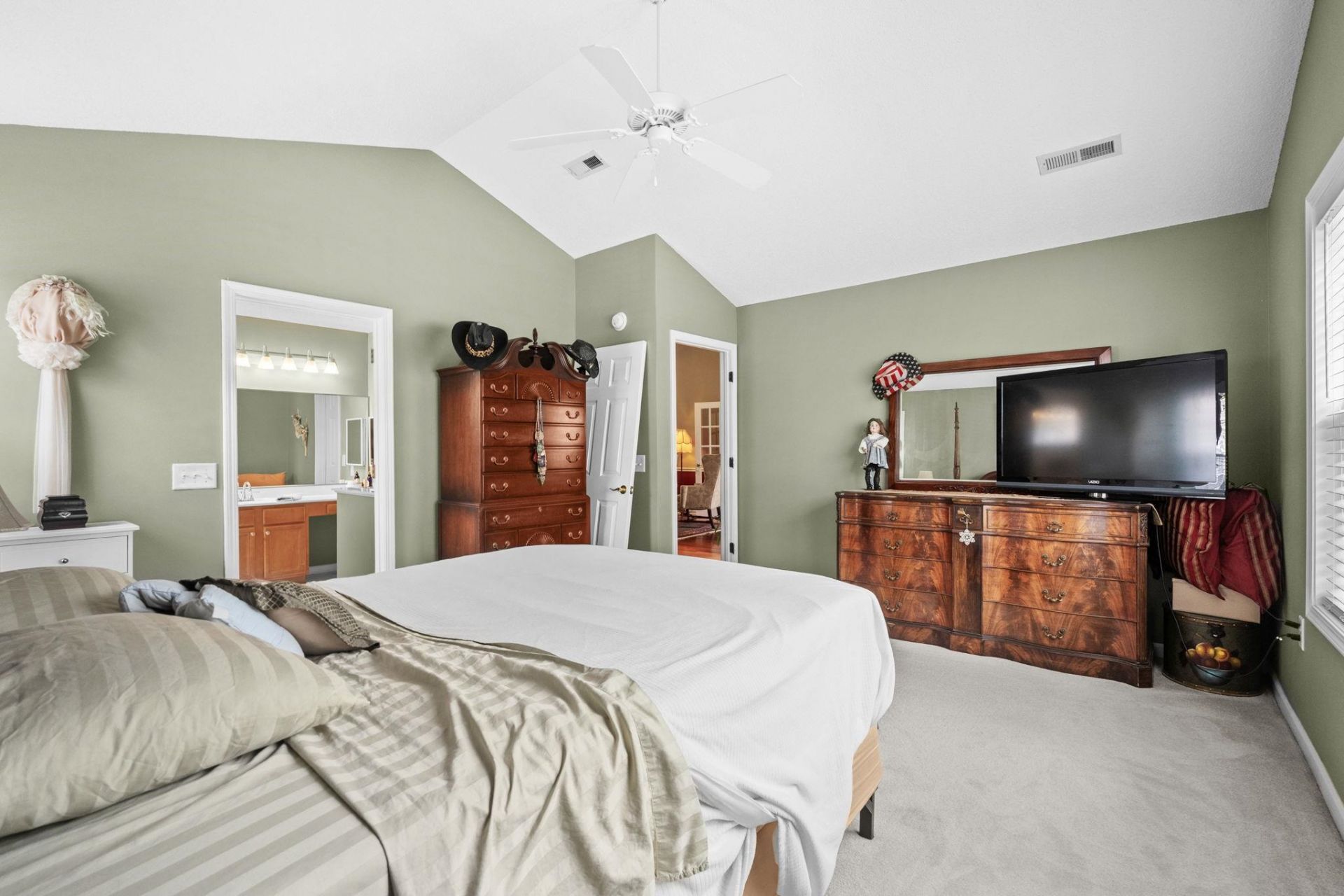420 Westham Dr. Photo 46