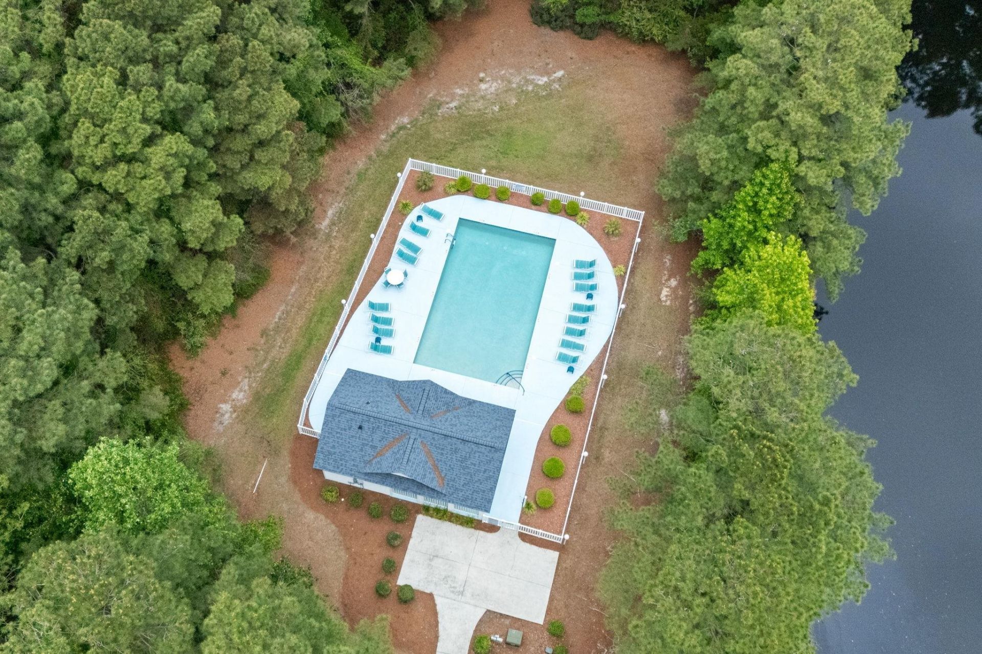 420 Westham Dr. Photo 71