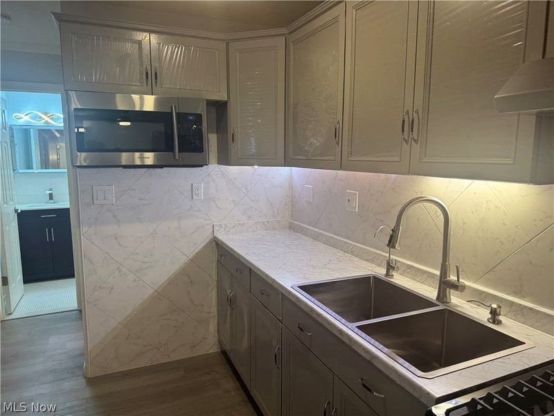 25735 Lorain Road, Unit 304, North Olmsted, OH 44070 Photo 6