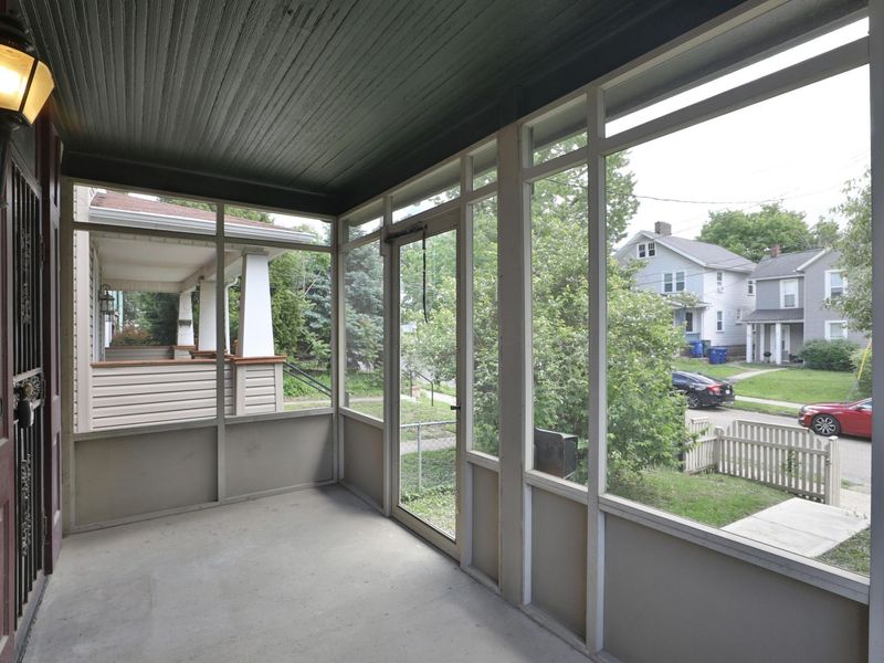 30 E Dodridge Street, Columbus, OH 43202 Photo 5