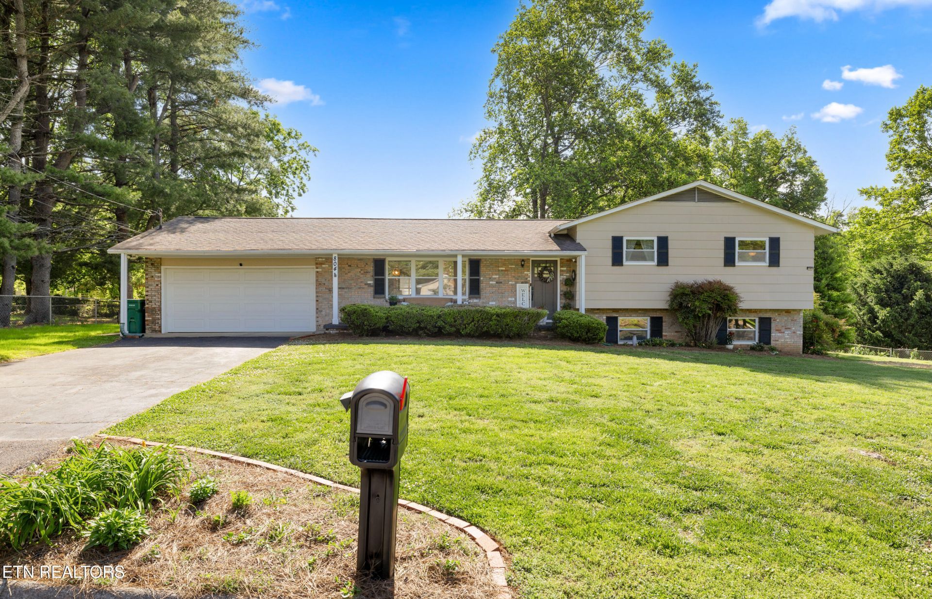 804 Venice Rd, Knoxville, TN 37923 Main Photo